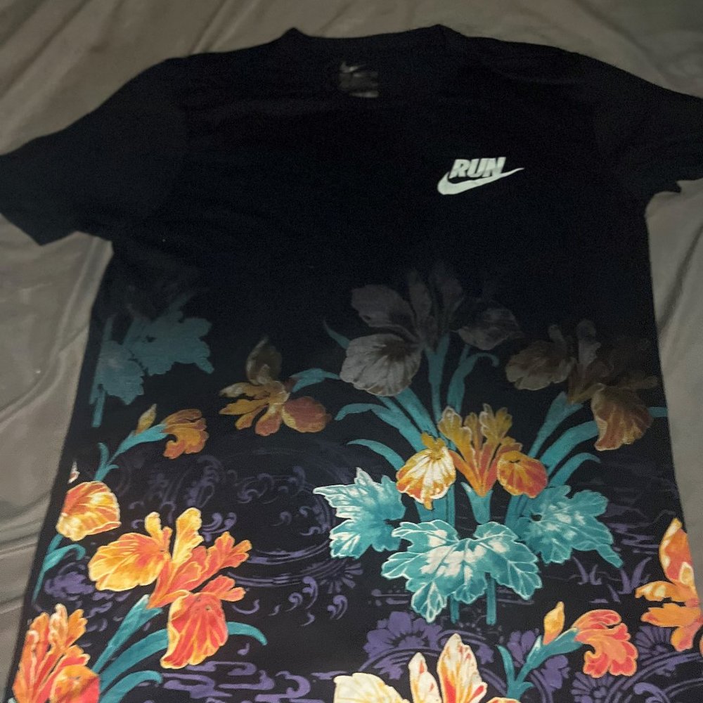 Nike t-shirt